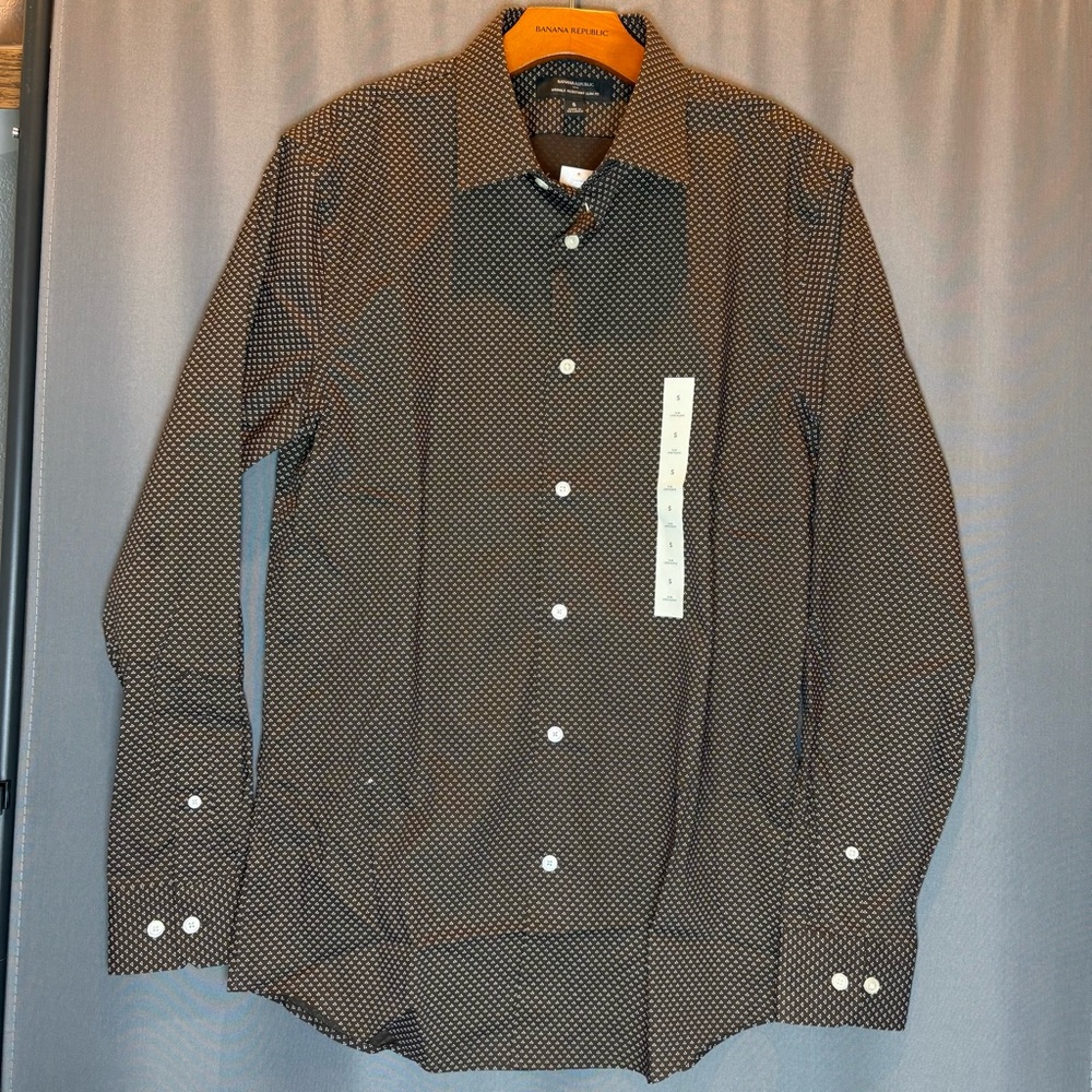 Banana Republic Men’s Black Shirt with Micro Dot Pattern